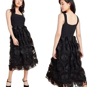 Anthropologie size 4 square neck textured floral midi dress